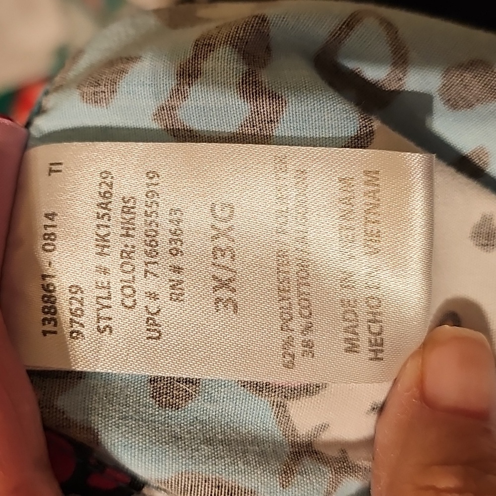 Hello Kitty Scrub Top - Picture 9 of 10